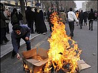 Iran: Đụng độ chết người giữa cảnh sát và người biểu tình